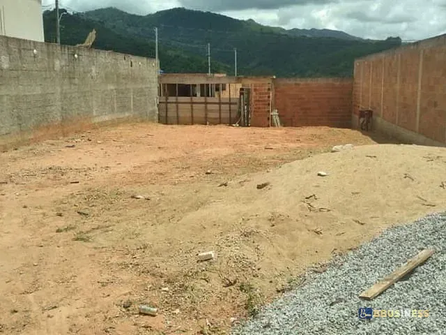 Terreno com 360m², à venda, no bairro São Jose em Santana do Paraíso