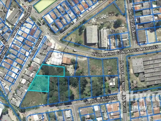 Terreno com 2102m², à venda, no bairro Pinheirinho em Curitiba