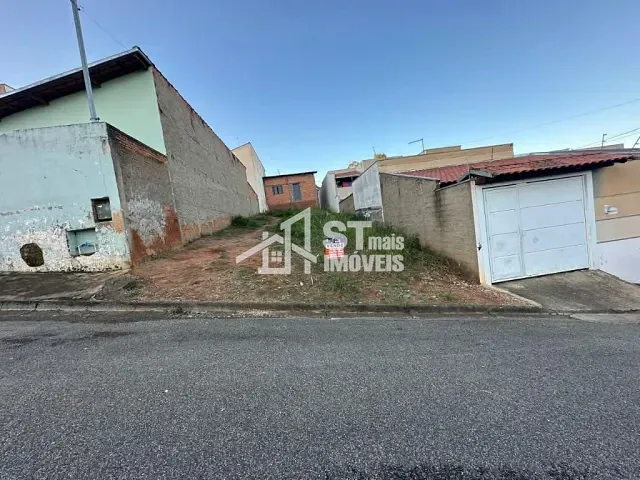 Terreno com 160m², à venda, no bairro Jardim Santa Lúcia em Andradas