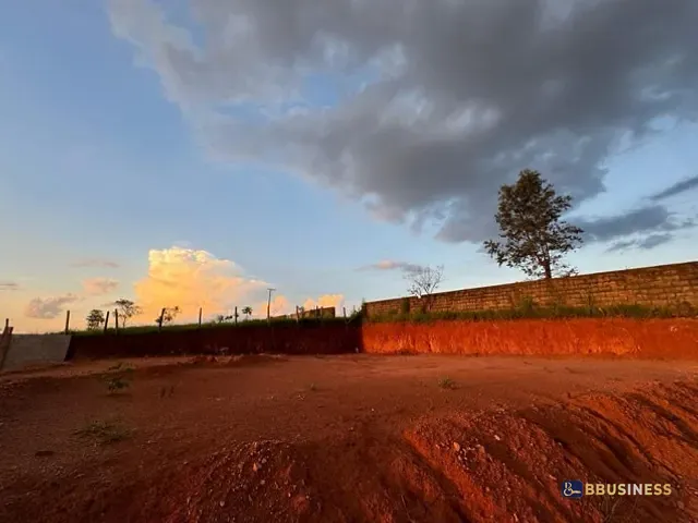 Terreno com 400m², à venda, no bairro Jardim Andorinhas em Campinas