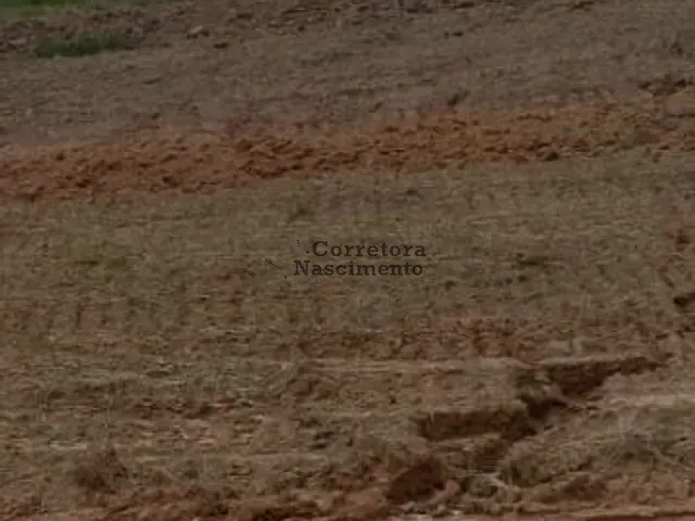 Terreno com 250m², à venda, no bairro Putim em São José dos Campos