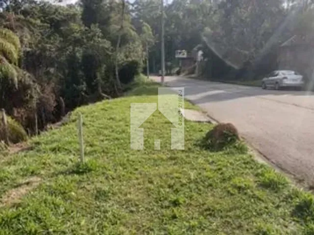 Terreno com 720m², à venda, no bairro Chácara Lagoa Branca em Campo Limpo Paulista