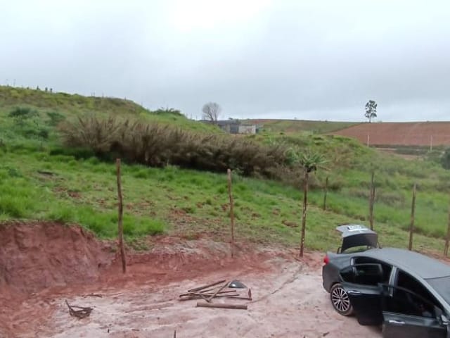 Terreno com 435m², à venda, no bairro Cachoeira em Cotia