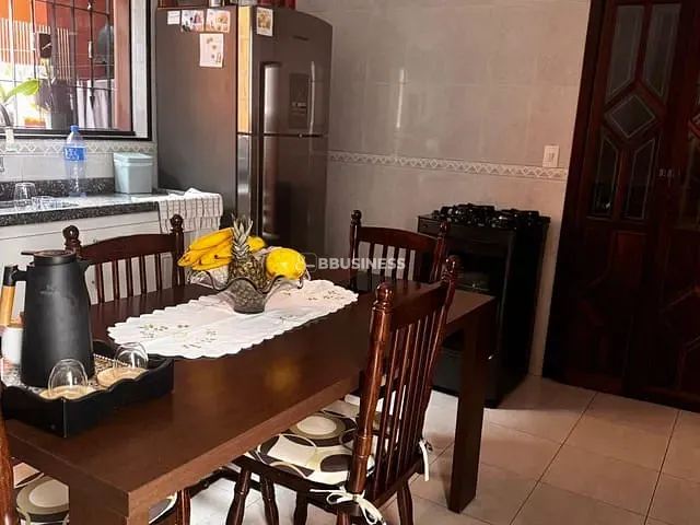 Sobrado 3 quartos e 3 banheiros, à venda, no bairro Vila Gilda em Santo André