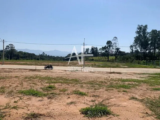 Terreno com 210m², à venda, no bairro Parque Senhor do Bonfim em Taubaté