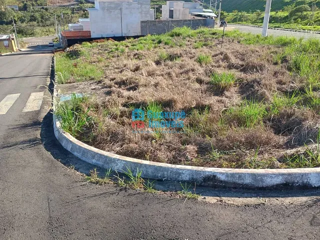 Terreno com 293m², à venda, no bairro Jardim Limoeiro II em Guaxupé