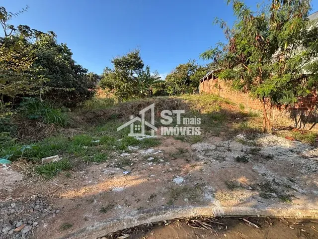 Terreno com 260m², à venda, no bairro Santo Antonio de Lisboa em Andradas