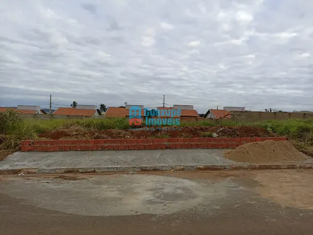 Terreno com 250m², à venda, no bairro Residencial Fazenda Planalto em Guaxupé
