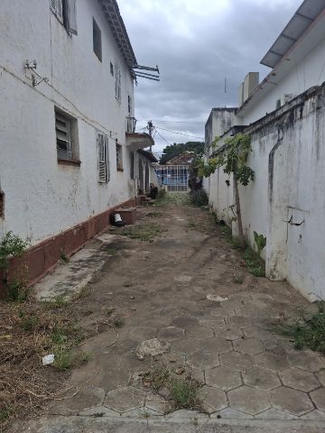 Terreno com 910m², à venda, no bairro Centro em Campos dos Goytacazes