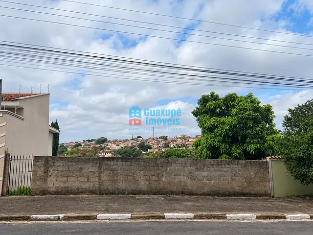 Terreno com 360m², à venda, no bairro Agenor de Lima em Guaxupé