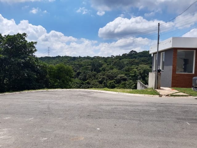 Terreno com 260m², à venda, no bairro Chácara Roselândia em Cotia