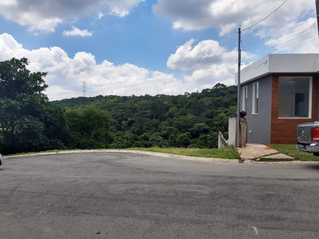 Terreno com 260m², à venda, no bairro Chácara Roselândia em Cotia