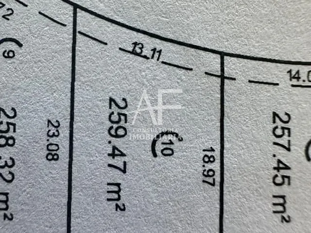 Terreno com 259m², à venda, no bairro Condomínio Jardins do Parque Amendoeiras em Taubaté
