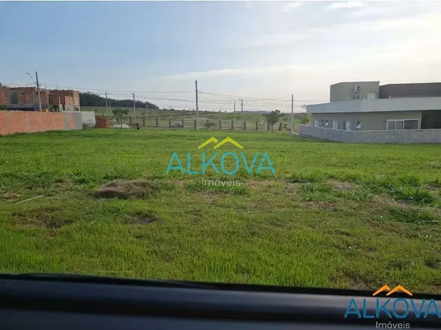 Terreno com 260m², à venda, no bairro Recanto dos Eucaliptos em São José dos Campos