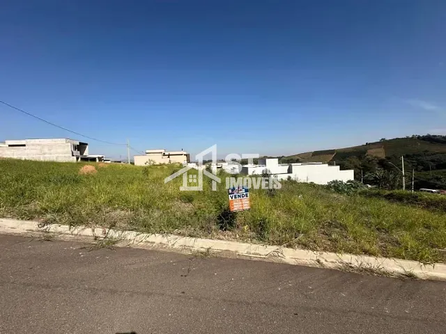 Terreno com 271m², à venda, no bairro Alto da Bela Vista em Andradas
