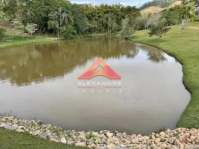 Terreno com 1000m², à venda, no bairro Tapanhão em Jambeiro