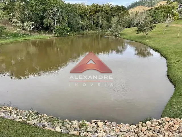 Terreno com 1000m², à venda, no bairro Tapanhão em Jambeiro