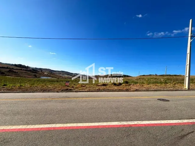 Terreno com 1000m², à venda, no bairro Quinta das Flores em Andradas