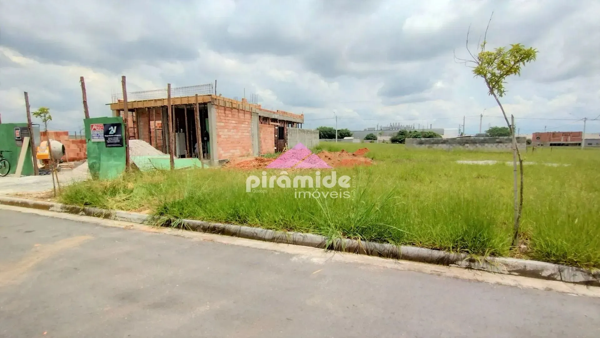 Terreno, 250 m² - Foto 1