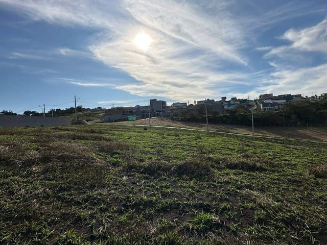 Terreno com 225m², à venda, no bairro Morada sa Serra em Extrema