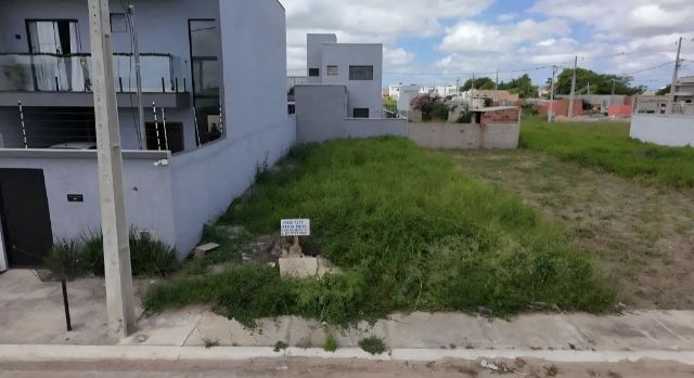 Terreno com 140m², à venda, no bairro Cidade Jardim  em Campos dos Goytacazes
