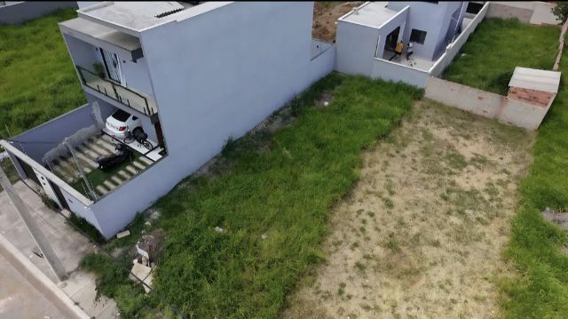 Terreno com 140m², à venda, no bairro Cidade Jardim  em Campos dos Goytacazes
