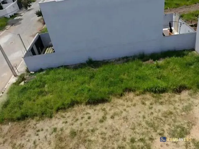 Terreno com 140m², à venda, no bairro Cidade Jardim  em Campos dos Goytacazes