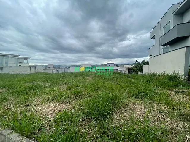 Terreno com 450m², à venda, no bairro Condomínio Residencial Jaguary em São José dos Campos
