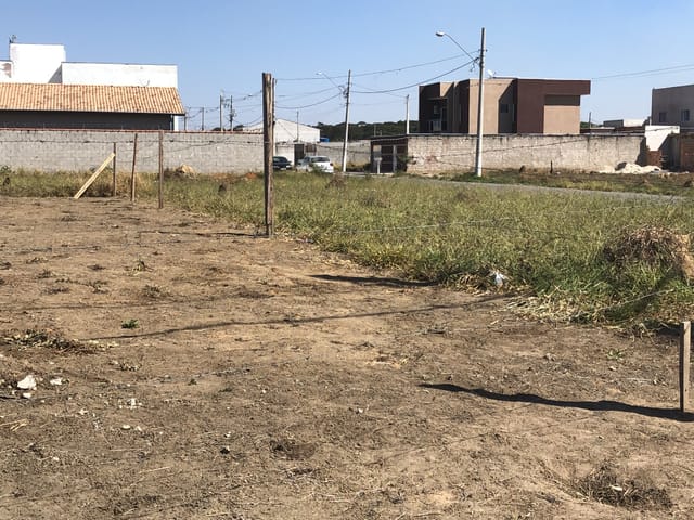 Terreno com 265m², à venda, no bairro Loteamento Residencial e Comercial Araguaia em Pindamonhangaba