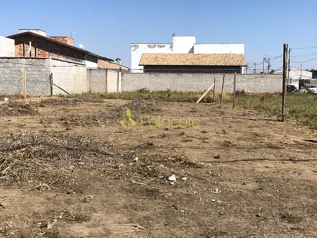 Terreno com 265m², à venda, no bairro Loteamento Residencial e Comercial Araguaia em Pindamonhangaba