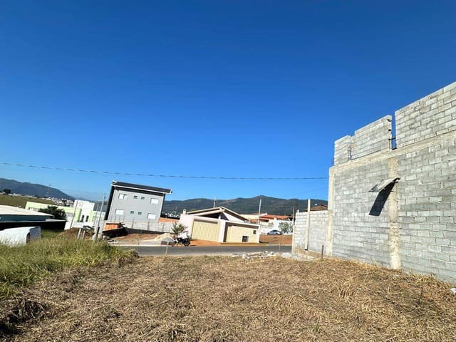 Terreno com 200m², à venda, no bairro JATOBAS em Extrema