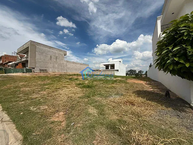 Terreno com 360m², à venda, no bairro Jardim Residencial Sapezal em Indaiatuba