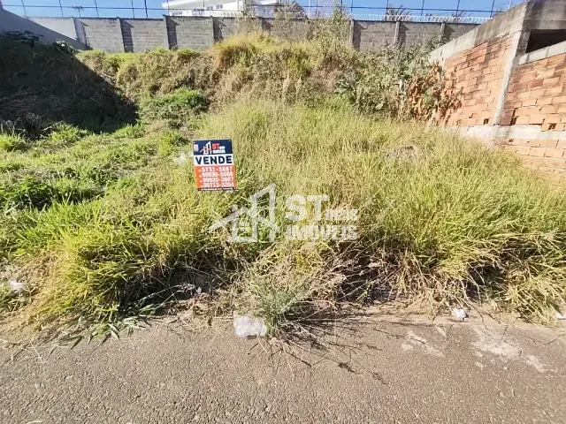 Terreno com 200m², à venda, no bairro Jardim Rio Verde em Andradas
