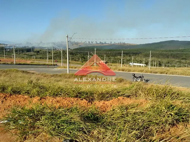 Terreno com 180m², à venda, no bairro Borda da Mata em Caçapava