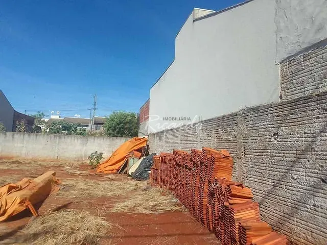 Terreno com 252m², à venda, no bairro Jardim San Raphael V em Arapongas