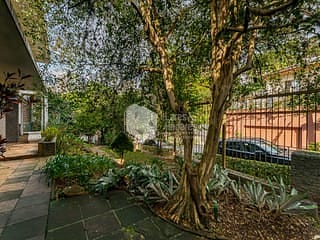 Foto do Casa-Casa tipo para venda em Pacaembu com 3 quartos, sendo 1 suíte, 320m²