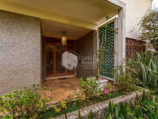 Foto do Casa-Casa tipo para venda em Pacaembu com 3 quartos, sendo 1 suíte, 320m²
