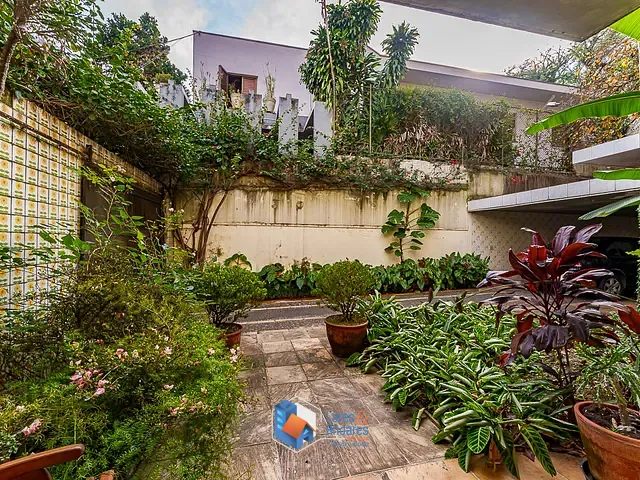 Casa com 625m² 3 quartos e 3 banheiros, à venda, no bairro Pacaembu em São Paulo