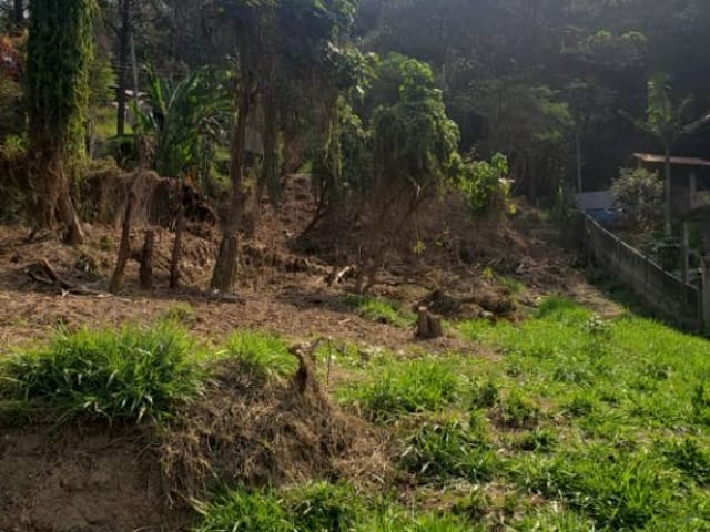 Terreno com 1782m², à venda, no bairro Granja Carneiro Viana em Cotia
