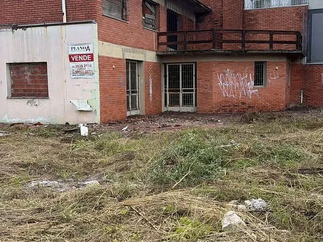 Terreno com 720m², à venda, no bairro Cinqüentenário em Caxias do Sul