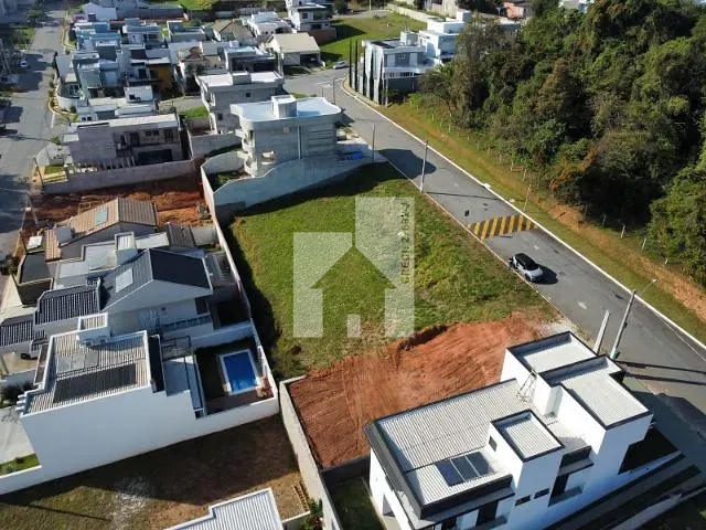 Terreno com 300m², à venda, no bairro Jardim Quintas das Videiras em Jundiaí