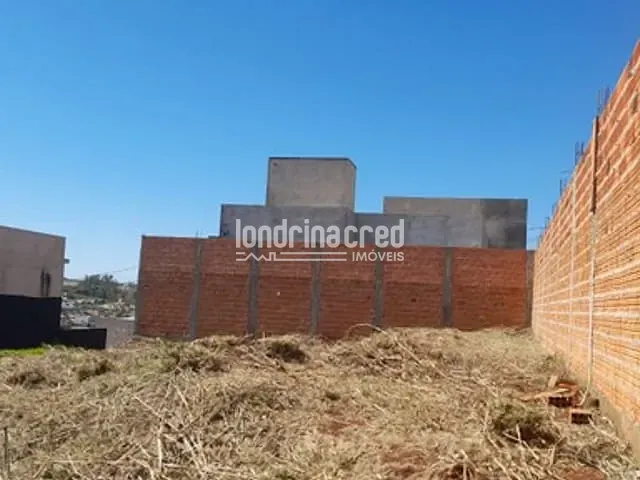 Terreno à venda, no bairro Colinas em Londrina