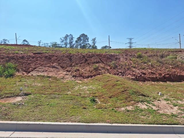 Terreno com 132m², à venda, no bairro Jardim do Golf I em Jandira