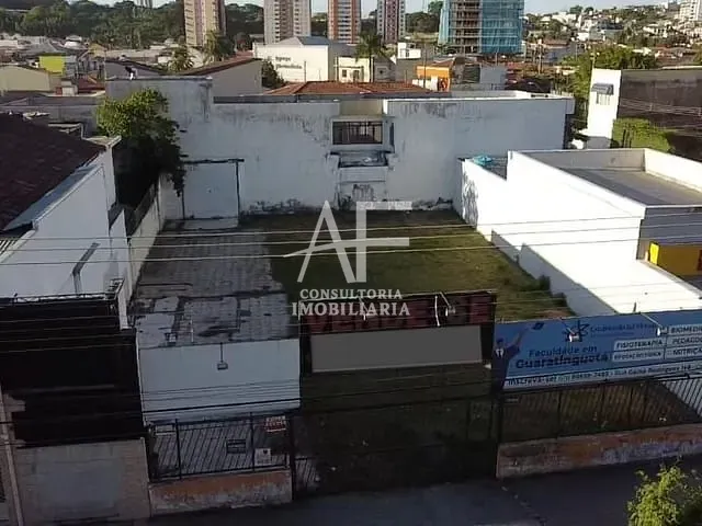 Terreno com 627m², à venda, no bairro Vila Paraíba em Guaratinguetá