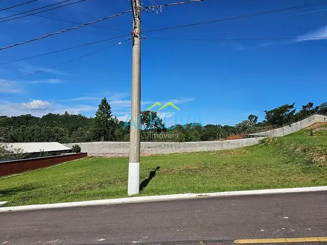 Terreno com 756m², à venda, no bairro Jardim Torrão de Ouro em São José dos Campos