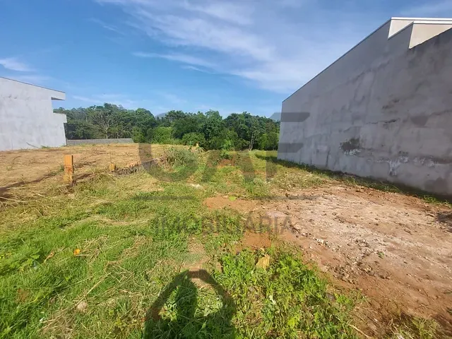 Terreno com 200m², à venda, no bairro Moinho Residencial em Holambra