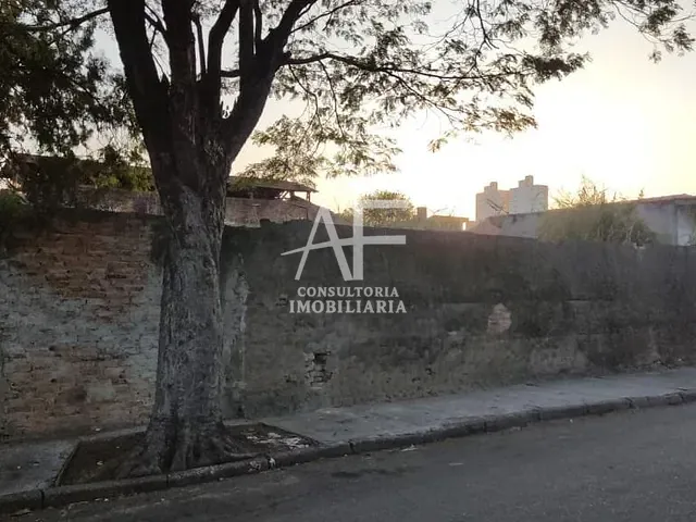 Terreno com 600m², à venda, no bairro Jardim Maria Augusta em Taubaté