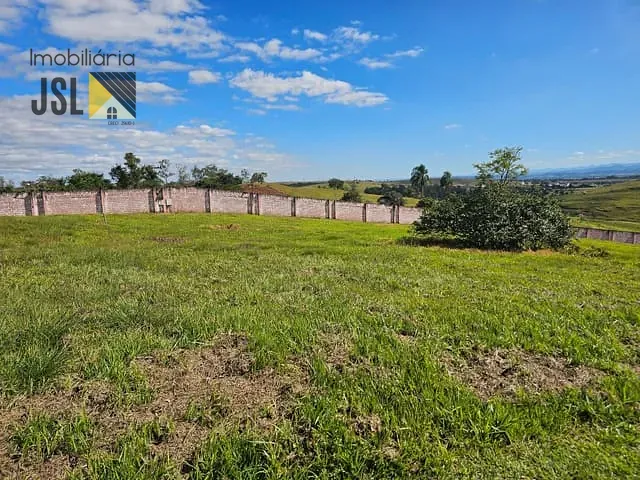 Terreno com 840m², à venda, no bairro Chácaras Santa Rita em Caçapava