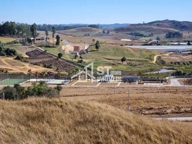 Terreno com 1000m², à venda, no bairro Quinta das Flores em Andradas