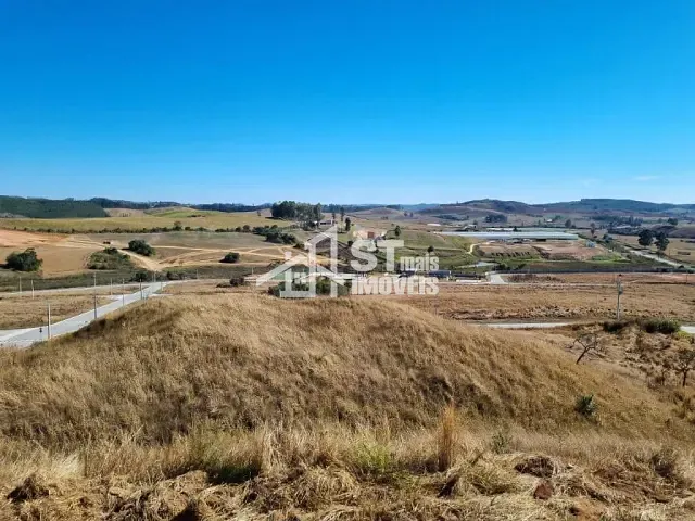 Terreno com 1000m², à venda, no bairro Quinta das Flores em Andradas